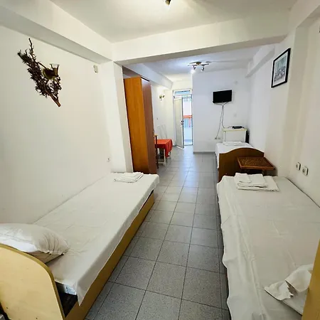 Kesta Sus: Beachside With Private Terraces In *