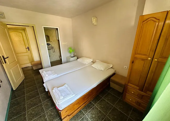 Privatunterkunft несебър, къща със под наем с баня, тоалетна и тераса само на 400метра от двата плажа в Nessebar