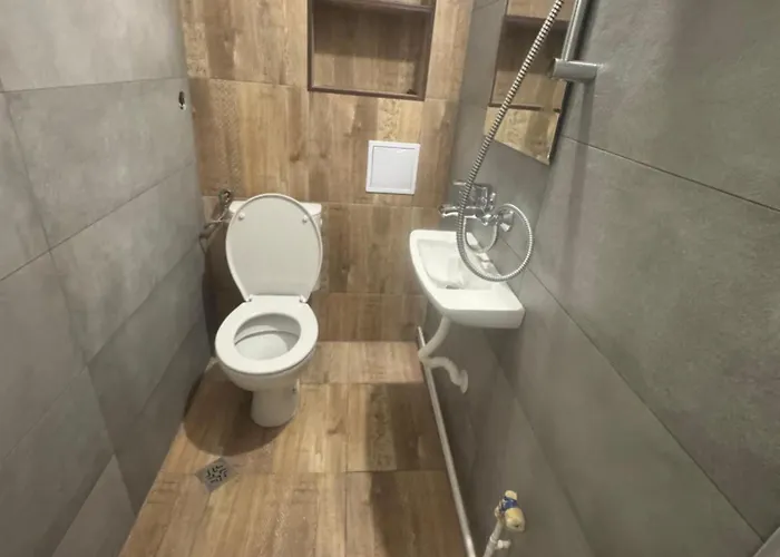 несебър, къща със под наем с баня, тоалетна и тераса само на 400метра от двата плажа в *